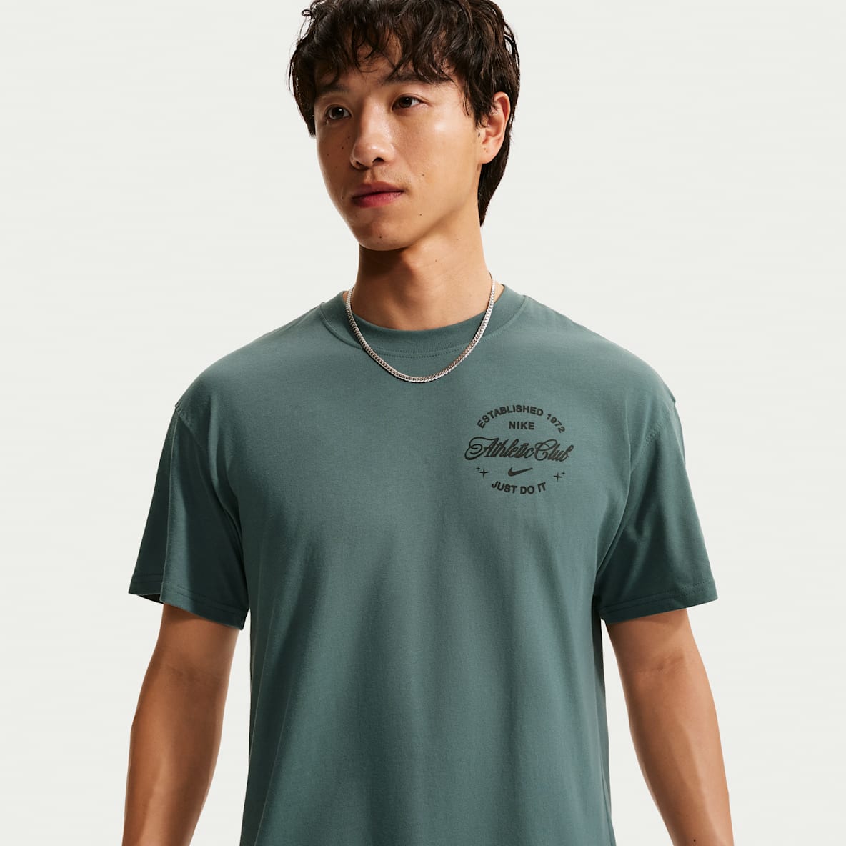 NIKE公式】 トレーニング＆ジム グラフィックTシャツ【ナイキ公式通販】